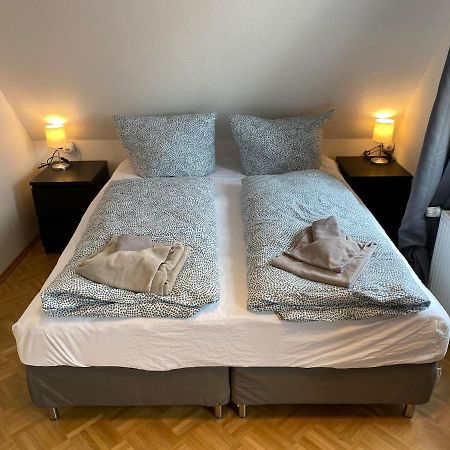 Ferienhaus Am Seedeich Емден Екстериор снимка