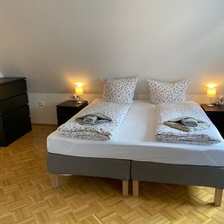 Ferienhaus Am Seedeich Емден Екстериор снимка