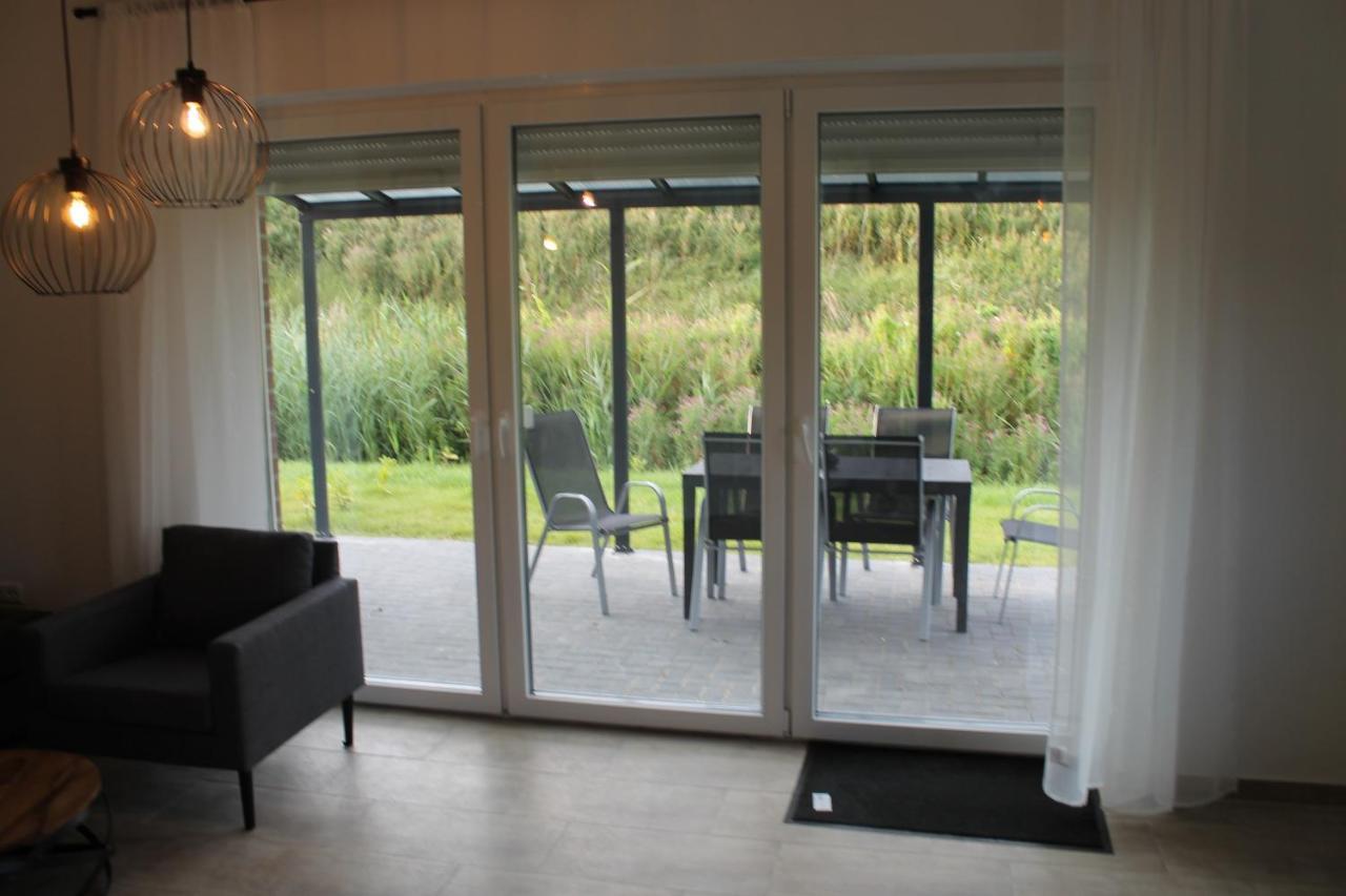 Ferienhaus Am Seedeich Емден Екстериор снимка