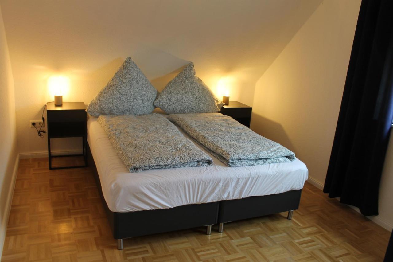 Ferienhaus Am Seedeich Емден Екстериор снимка