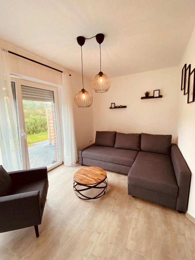 Ferienhaus Am Seedeich Емден Екстериор снимка