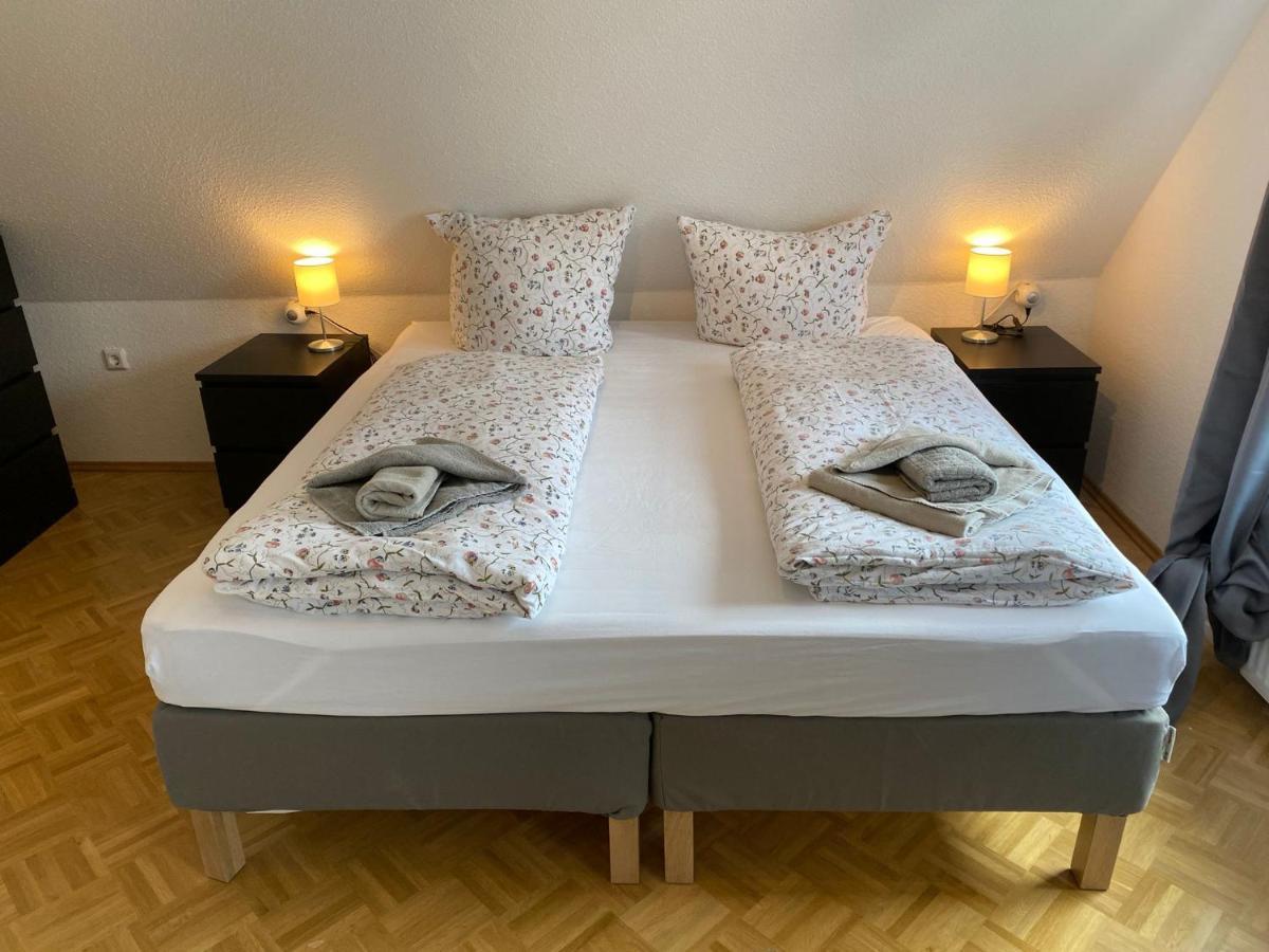 Ferienhaus Am Seedeich Емден Екстериор снимка
